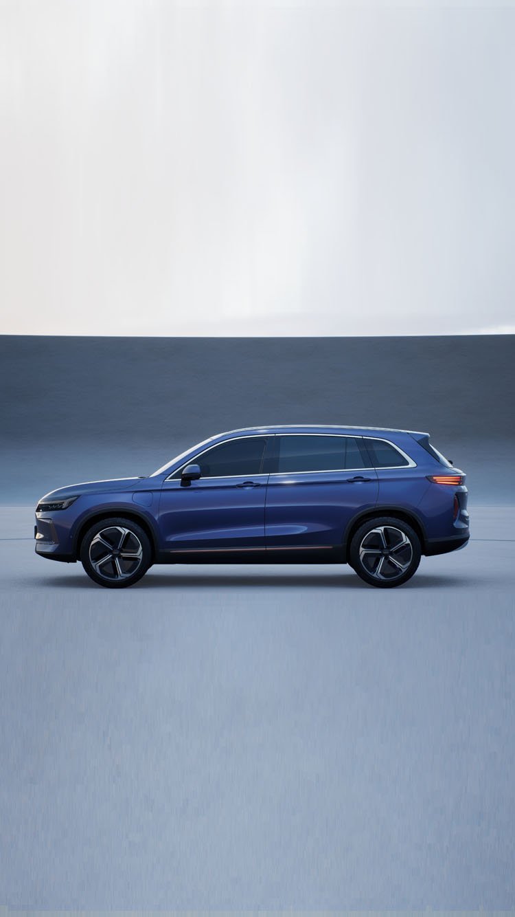 MEV Surge Z — pure side profile